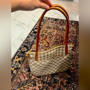 Louis Vuitton Figheri PM bag